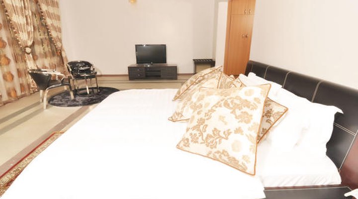 Tokke Hotel and Apartment
