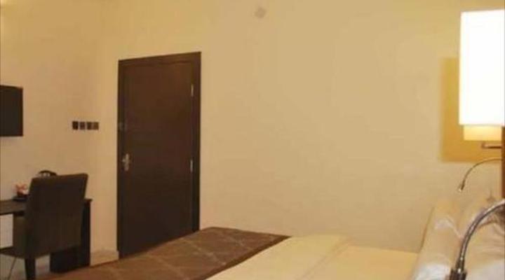 Lakeem Suites (Agboyin Surulere)