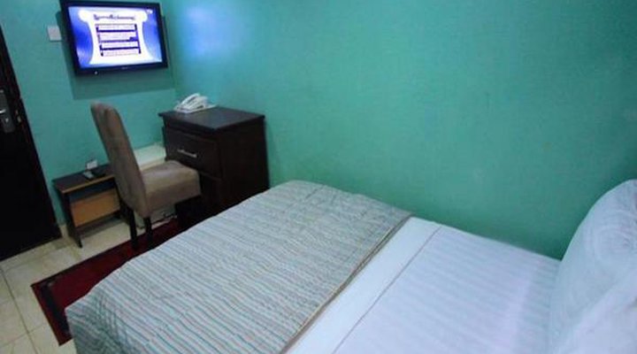 Divine Fountain Hotel (Victoria Island)