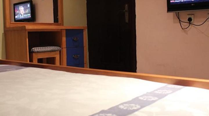 AES Luxury Apartment