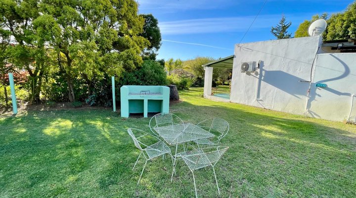 The Blue Cow Barn - Boutique Farm Accommodation 