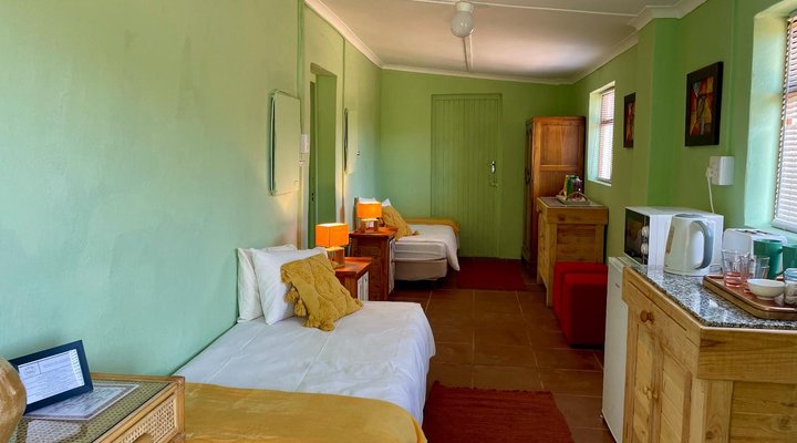 The Blue Cow Barn - Boutique Farm Accommodation 