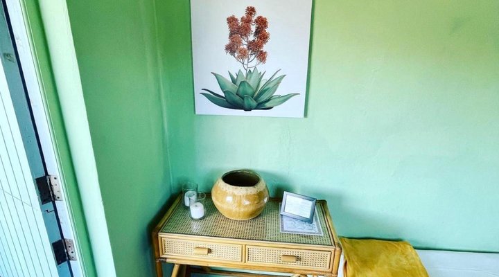 The Blue Cow Barn - Boutique Farm Accommodation 