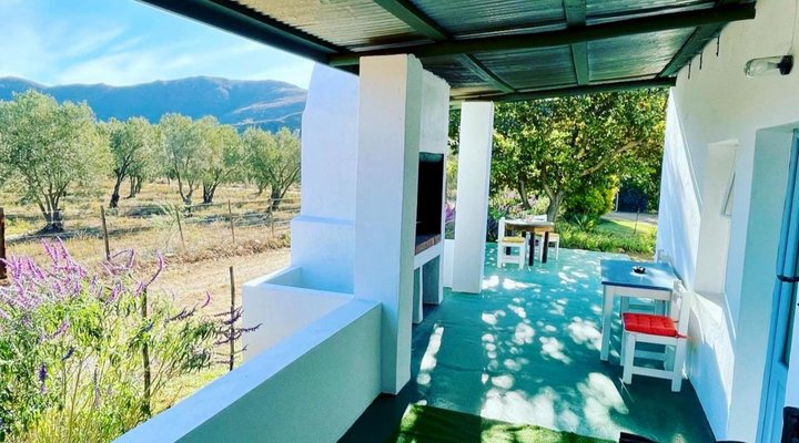 The Blue Cow Barn - Boutique Farm Accommodation 