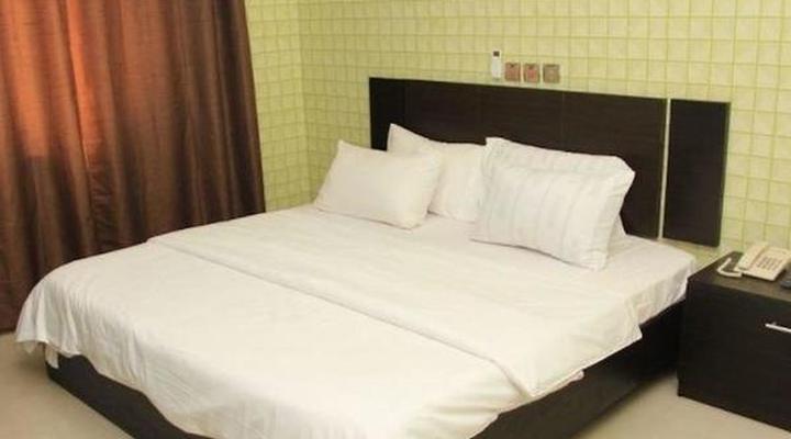 Soul Lounge & Suites