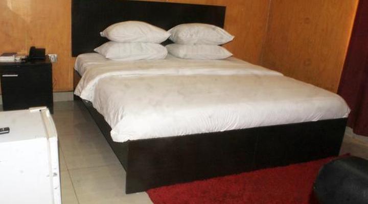 Soul Lounge & Suites