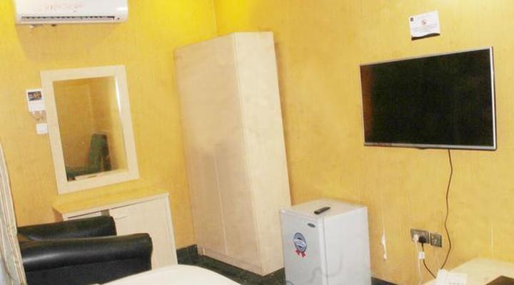 Soul Lounge & Suites