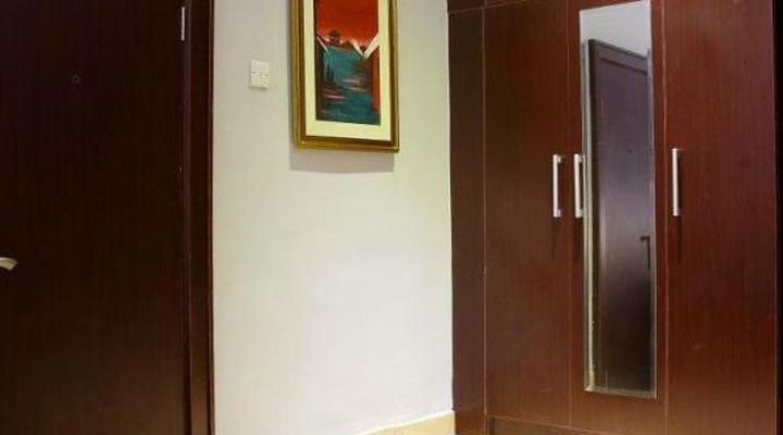 Bolton White Apartment