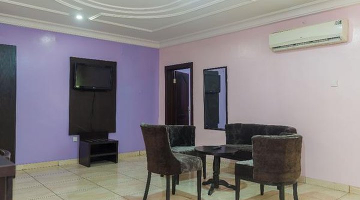 Royal Terrace Hotel & Towers