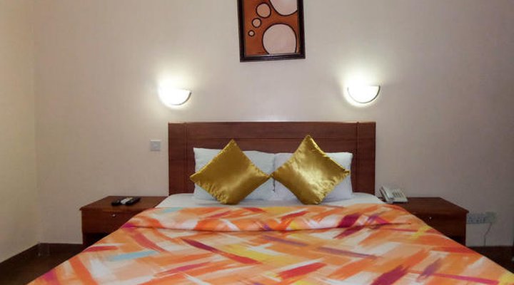 Le Real Hotel