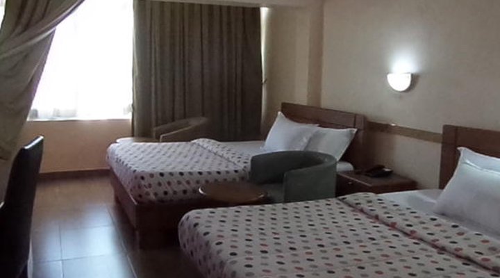 Le Real Hotel