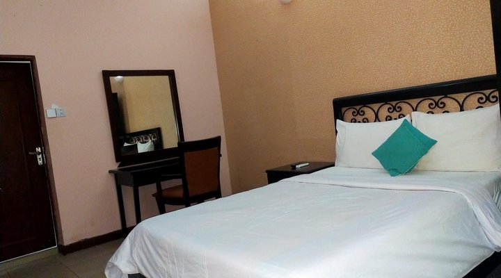 GQ International Hotel