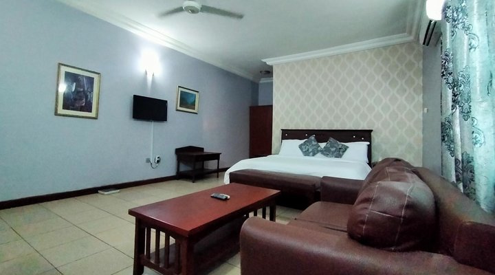 GQ International Hotel