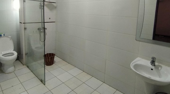 GQ International Hotel