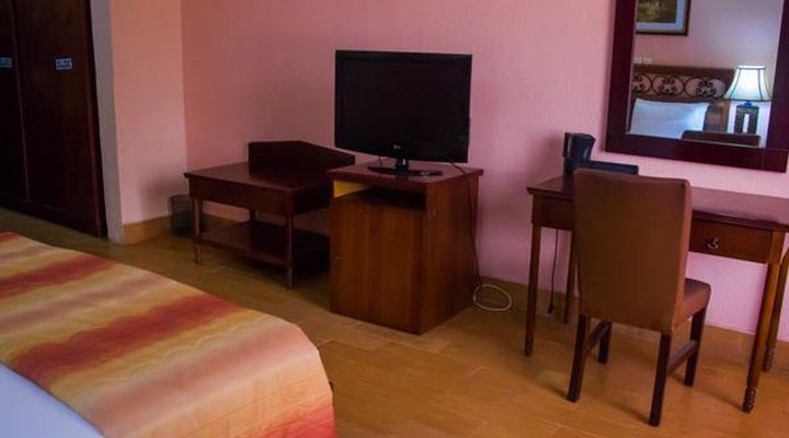 Heritagehouse Square Hotel