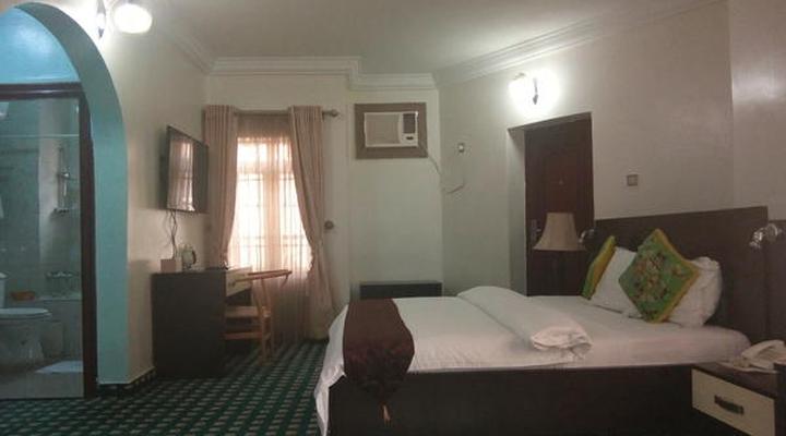 Paris Choice Hotel & Resort Wuse