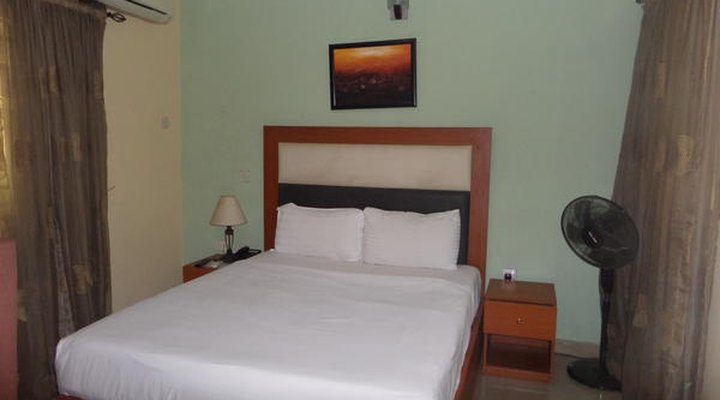 Adna Hotel Limited