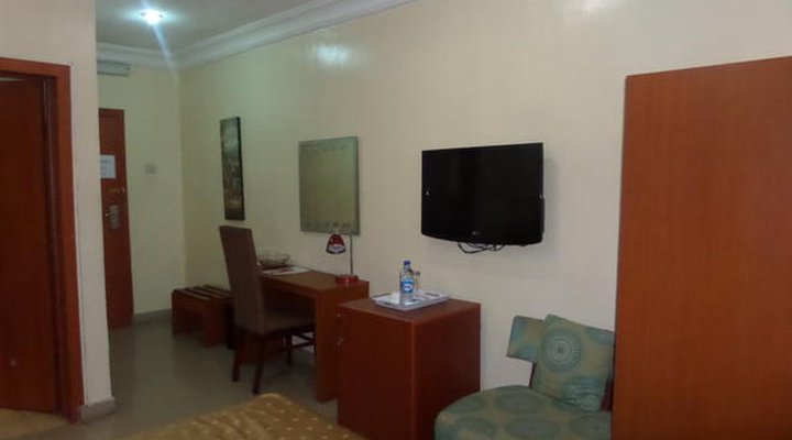 Adna Hotel Limited