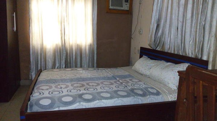 Holla-Jobi Guest House