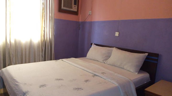 Holla-Jobi Guest House