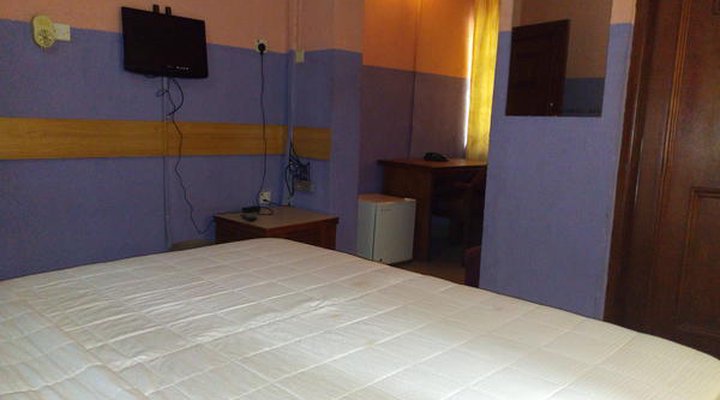 Holla-Jobi Guest House