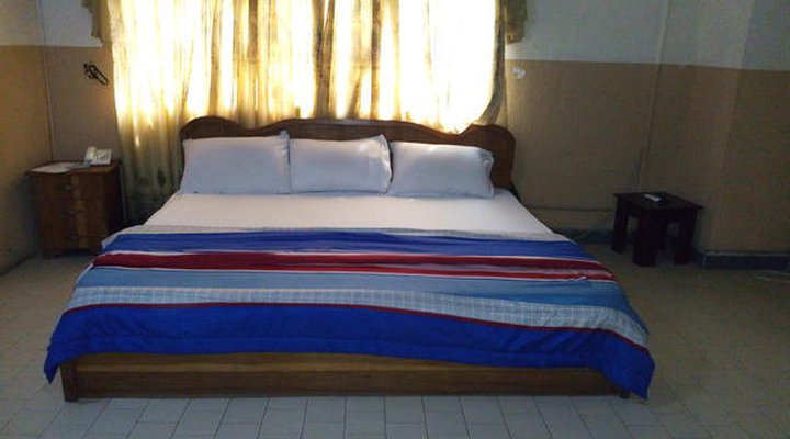 Feligold Royal Hotel