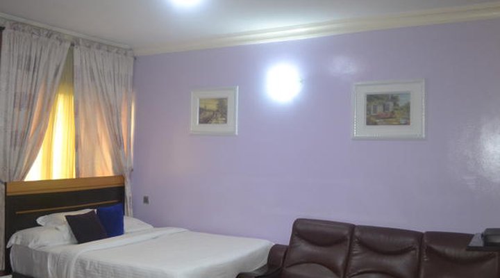 Sweet Savor Hotel & Suites