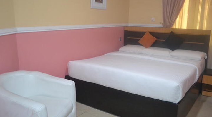 Sweet Savor Hotel & Suites