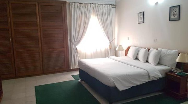 Peniel Apartment