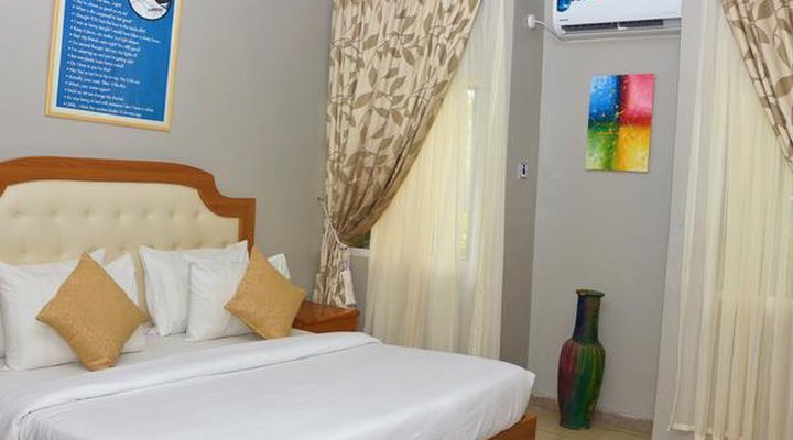 Jacaranda Suites