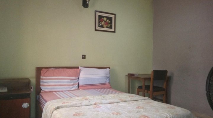 Prime Rose Hotel and Suites