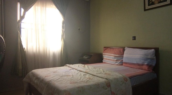 Prime Rose Hotel and Suites