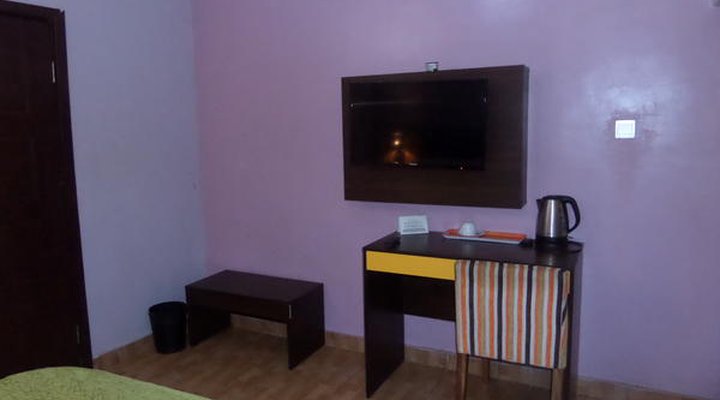 Downtown Royal Hotel GRA