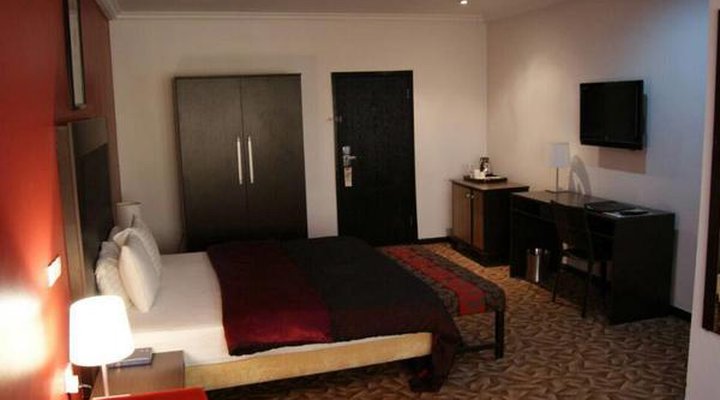 The Hotel Properties Limited