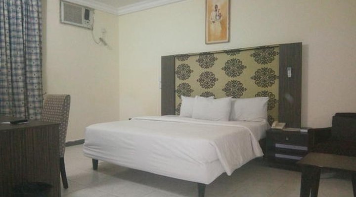 Peace Haven Hotel