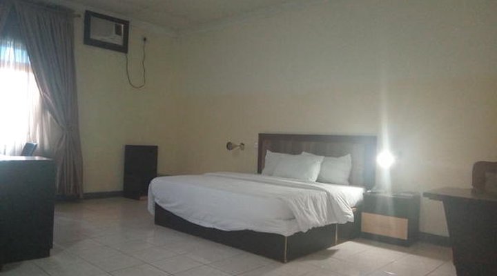 Peace Haven Hotel