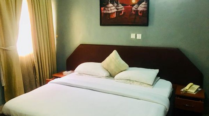 Duoban Hotel &Suites