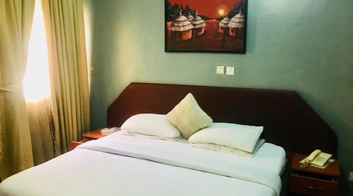 Duoban Hotel &Suites