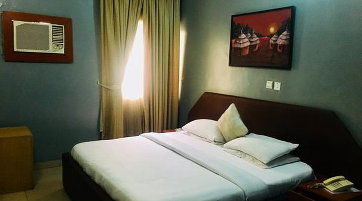 Duoban Hotel &Suites