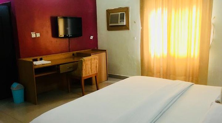 Duoban Hotel &Suites