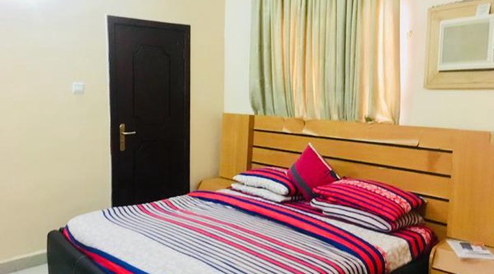 Duoban Hotel &Suites