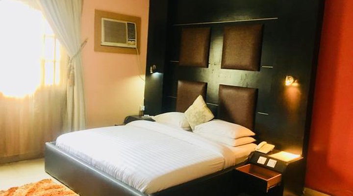 Duoban Hotel &Suites