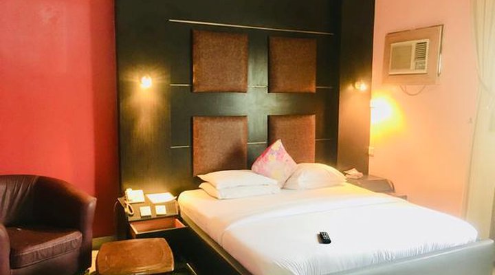 Duoban Hotel &Suites