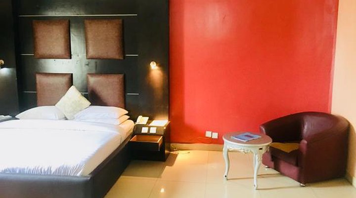 Duoban Hotel &Suites