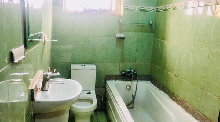 Duoban Hotel &Suites