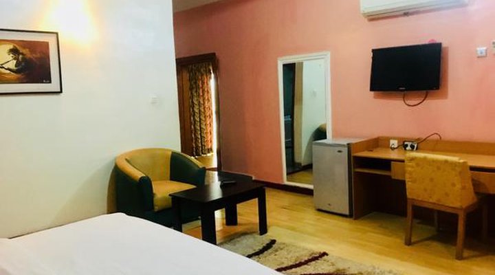 Duoban Hotel &Suites