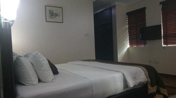 Neocourts Hotel