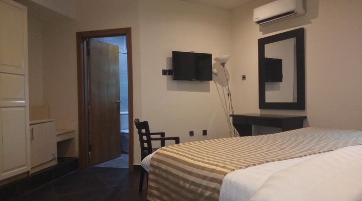 Eden Crest Hotel & Resort