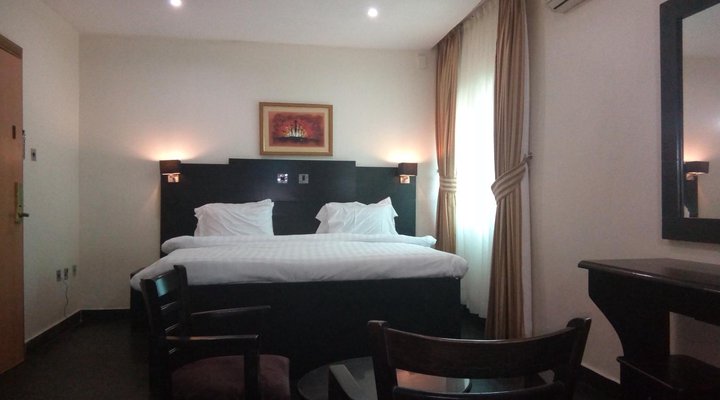 Eden Crest Hotel & Resort