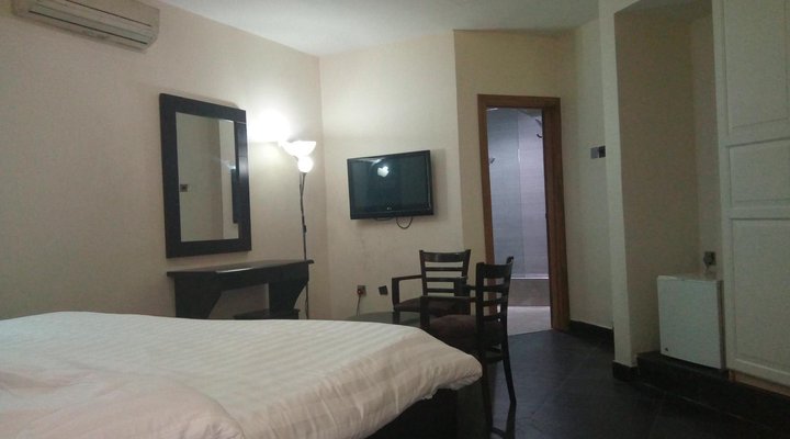 Eden Crest Hotel & Resort